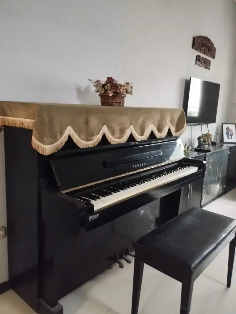 Piano Yamaha U1 Nippon Gakki