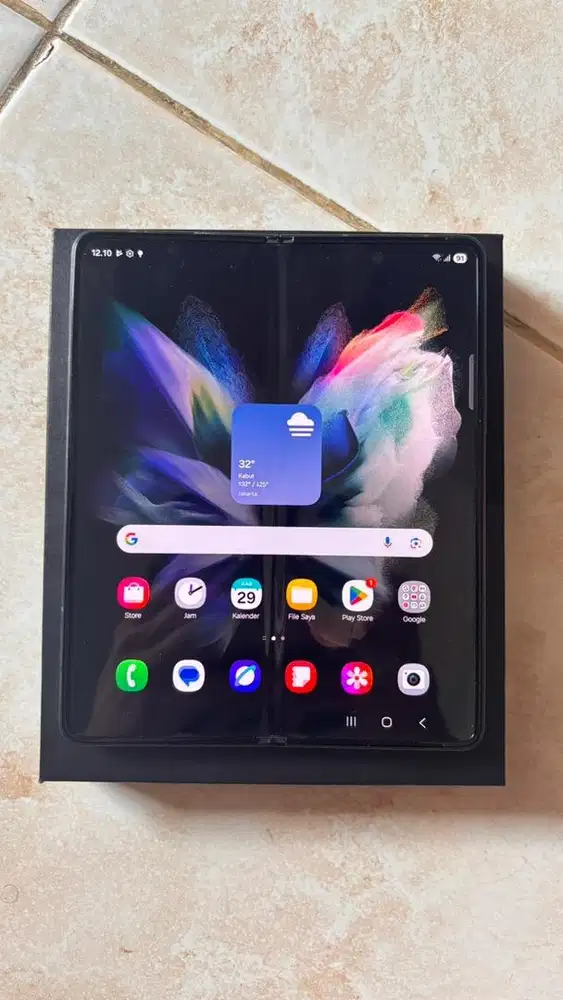 Dijual samsung Z fold 3 5G 12/512GB Like new ex SEIN INDO