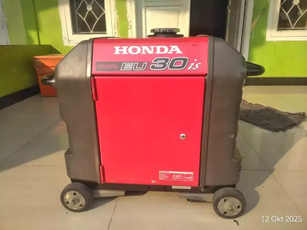 Genset Honda Japan Inverter EU30is 3rb Watt Normal Harga Nego Bisa COD