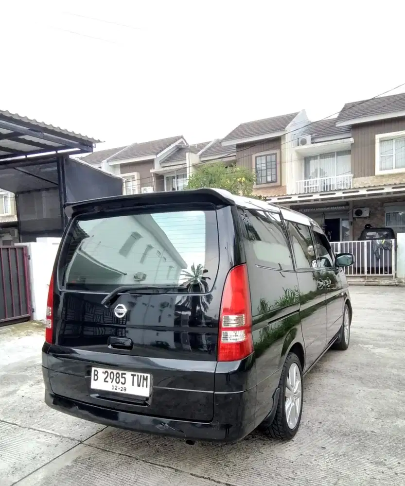 Nissan Serena hws 2010 matic full set