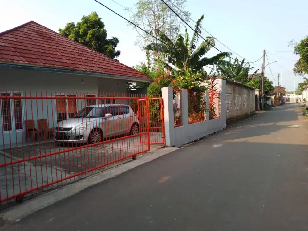 Rumah Tanah Luas Belakang Pasar Modern Bintaro