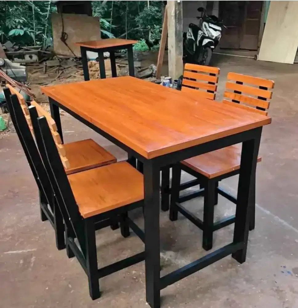 di juwal meja kursi lestoran 1 set