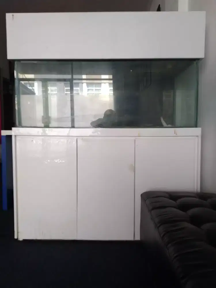 Aquarium Minus Kaca Bawah Pecah