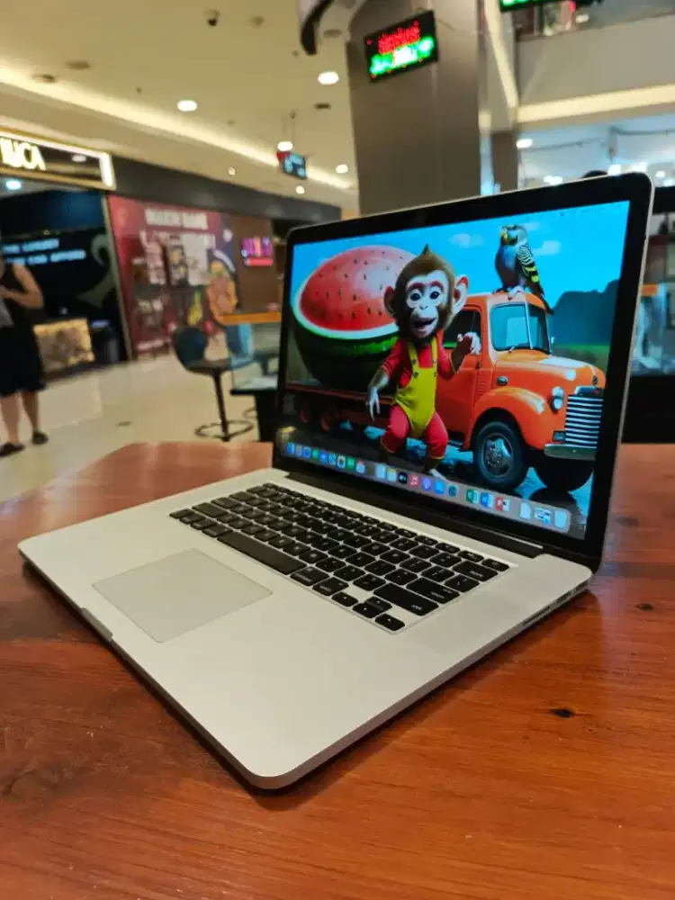 Macbook Pro Retina 15 inch , 2015