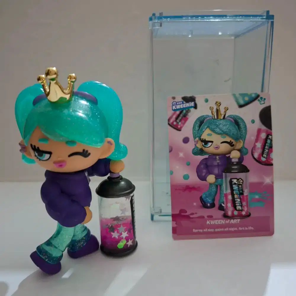 LIMITED EDITION: Miniatur XOX Kweenie Fearless (Kween of Art)