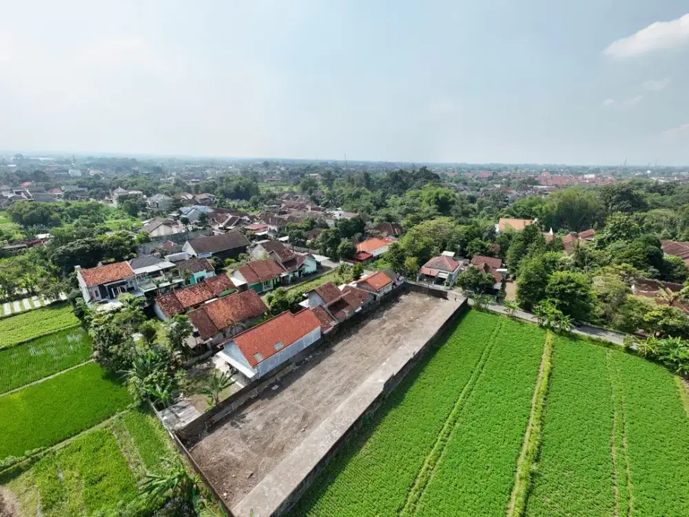 Jl Palagan Km 8, Dekat Resto Muara Kapuas, Suasana Asri