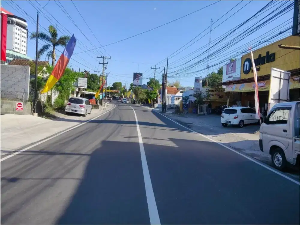 Dekat Monjali dan Ringroad Jombor, Lingkungan nasionalis, padat penduduk
