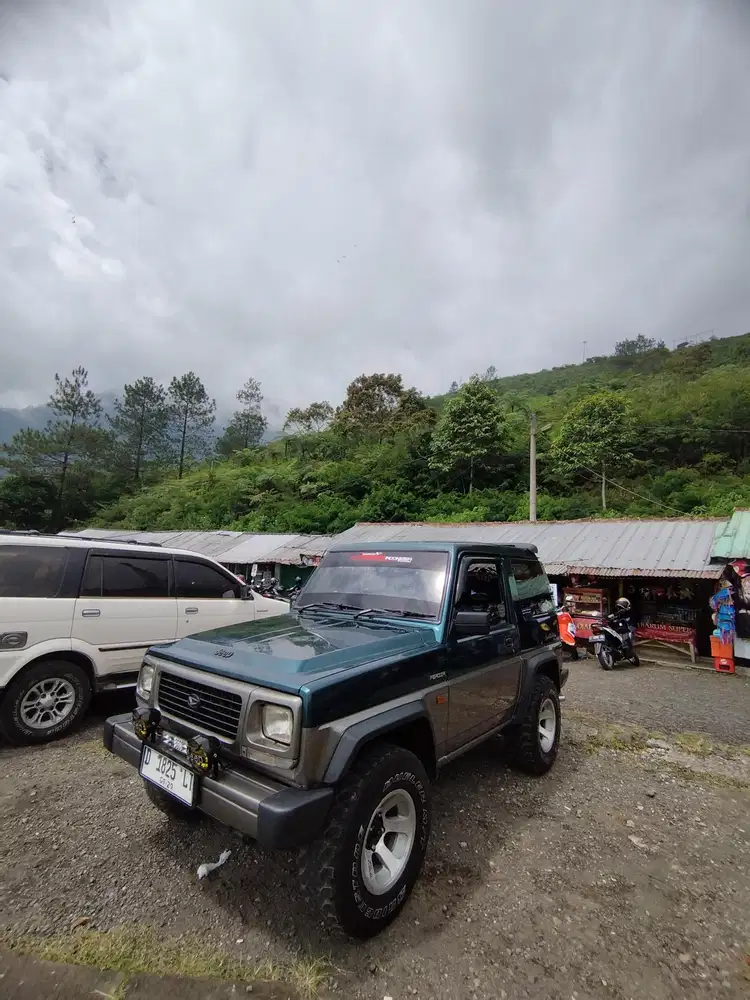 Daihatsu Feroza 1995 Bensin