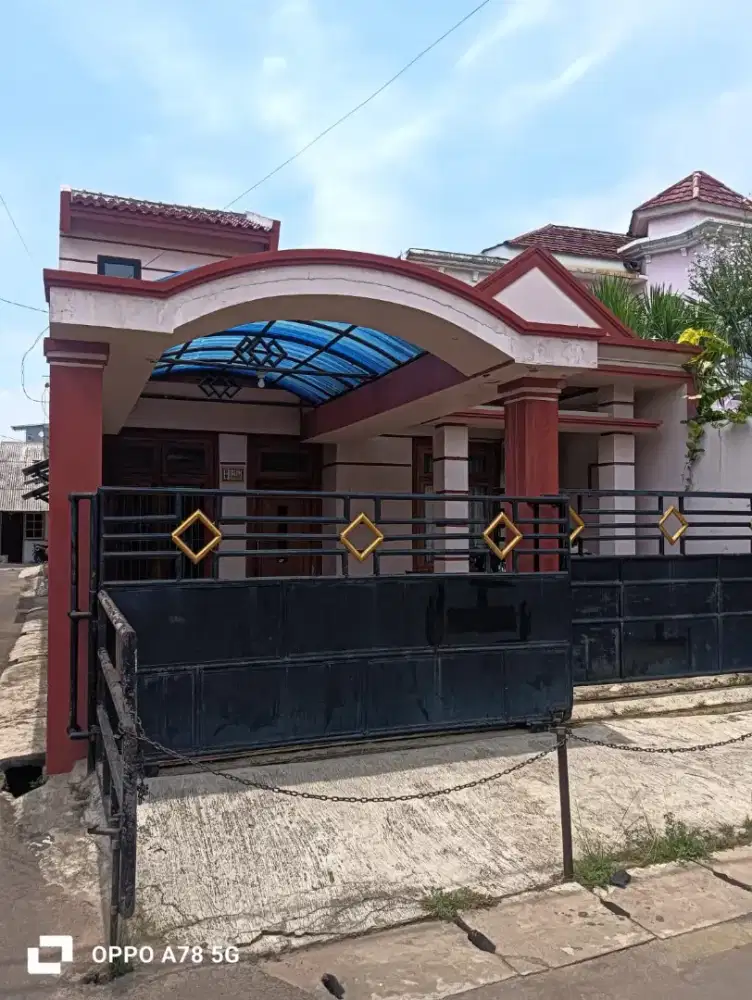 Dijual rumah murah(second)dekat tol,Lrt(690jt)115m²Cimanggis  Depok