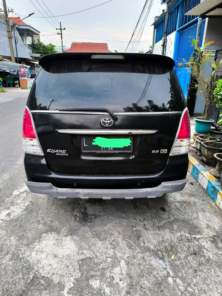 Toyota Kijang Innova 2011 Diesel