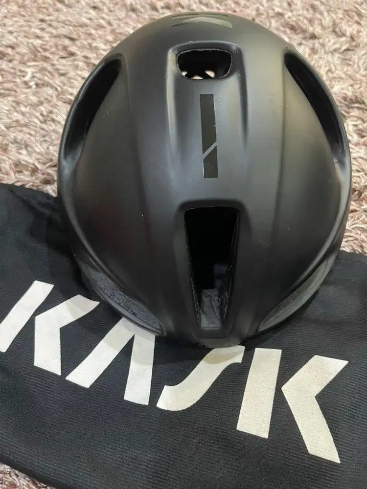 Helm Sepeda merk Kask