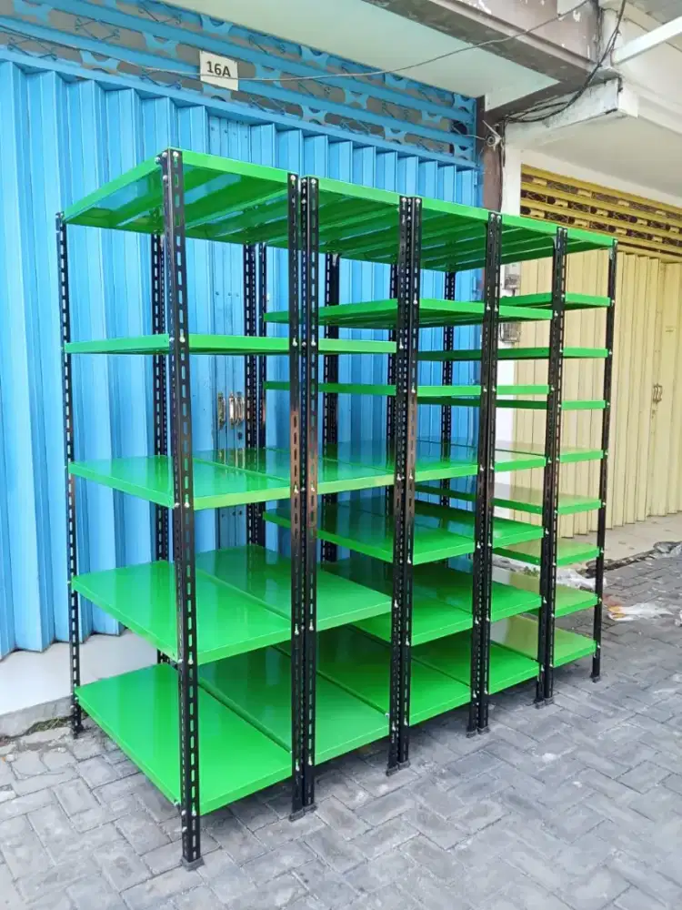 Rak besi tempat barang 2