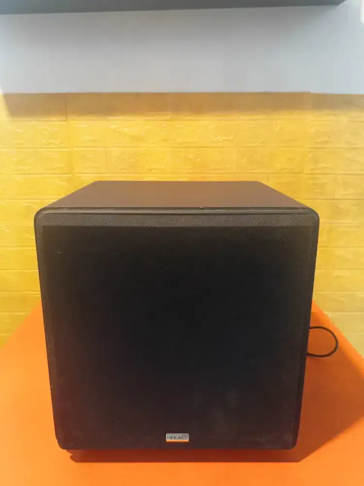 Teac active subwoofer