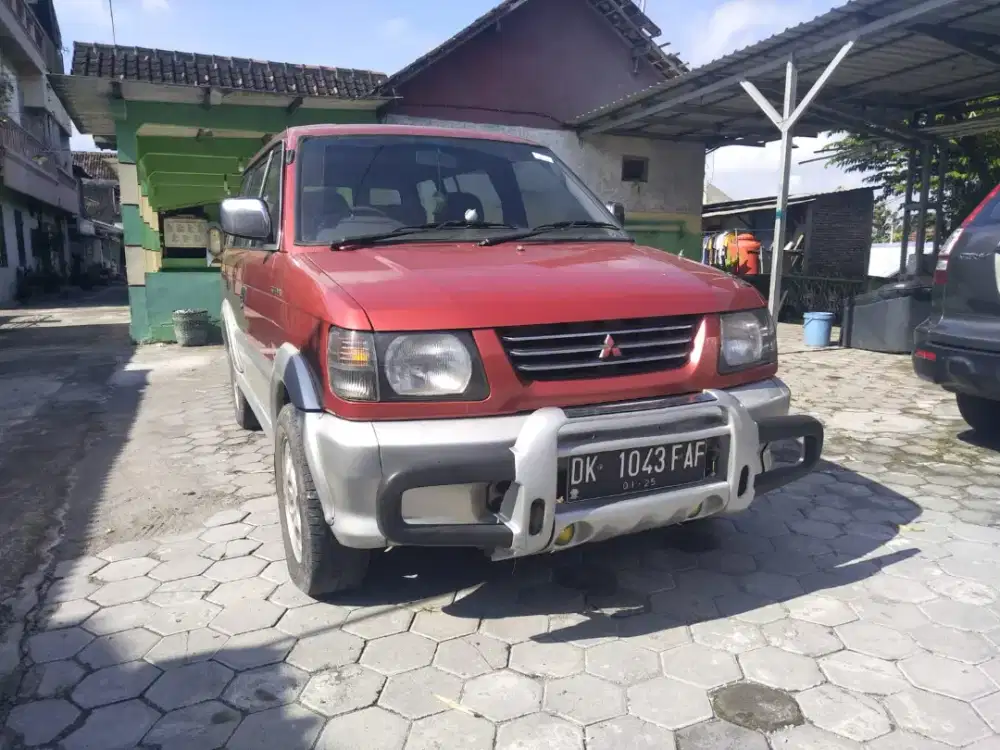 Di jual mobil siap dan layak pakai