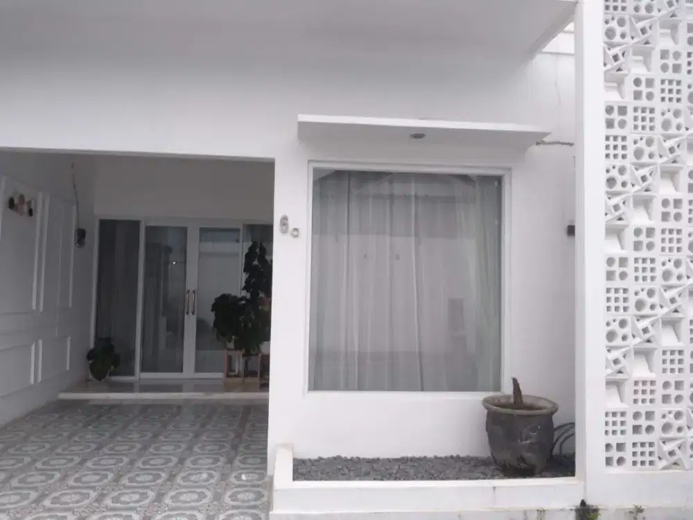 Dijual cepat rumah 2 lantai siap pakai