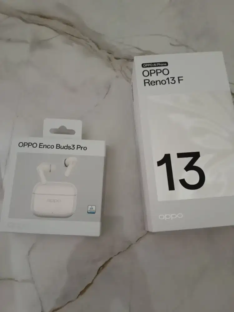 Dijual OPPO Reno 13 F . 8 Gb / 256 . Warna abu-abu