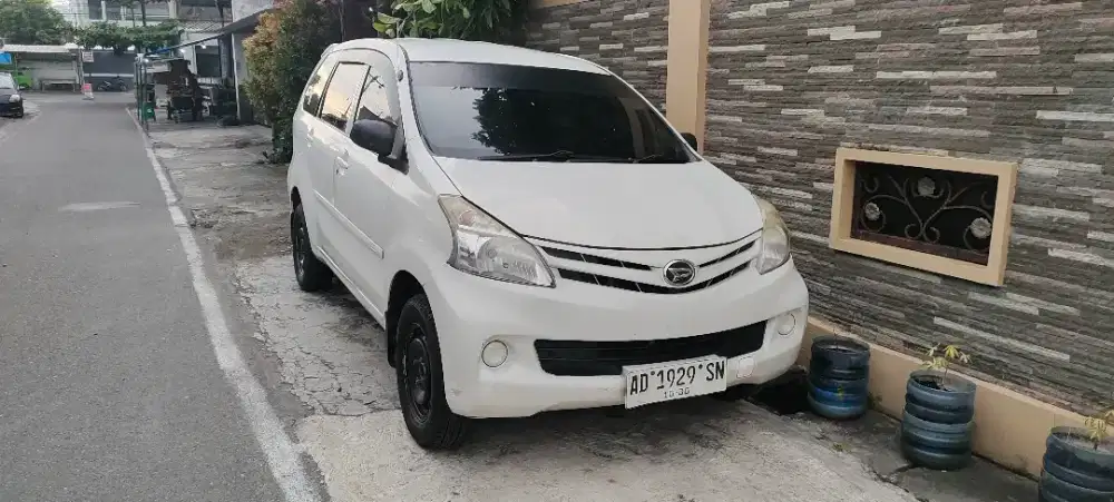 Xenia X Deluxe 1.3 MT2014