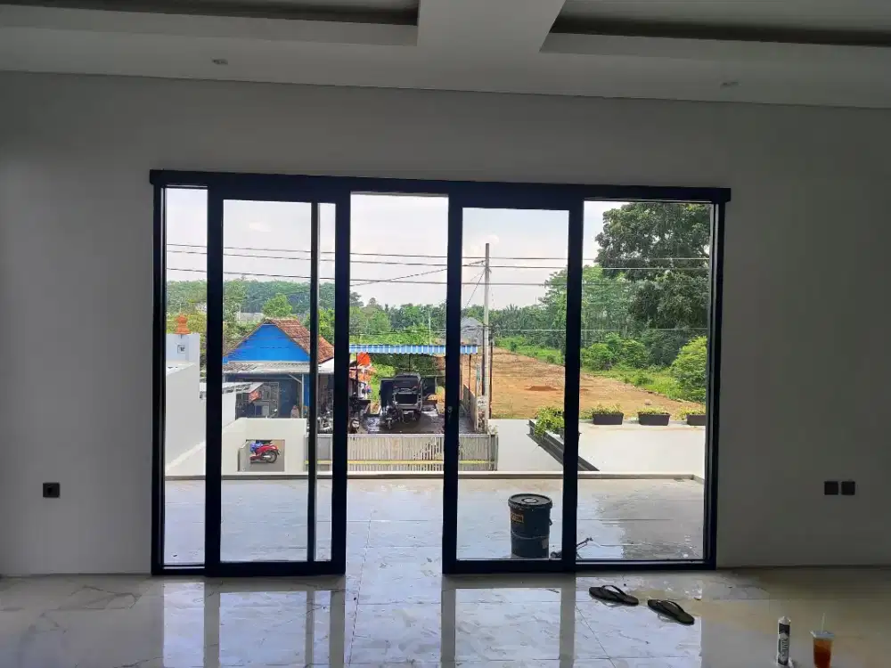 pintu alumunium dan kaca