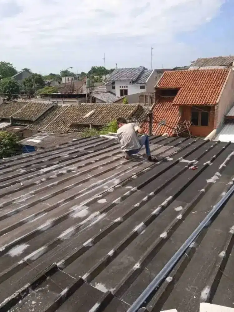 Tukang perbaikan atap bocor renovasi pemasangan baja ringan plafon pvc