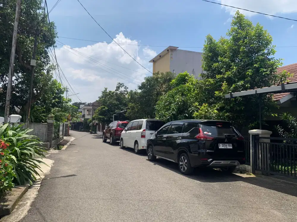 Rumah Murah Lelang Bank Pusat Kota Jln Zambrud