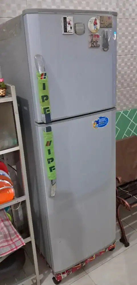 Kulkas 2 pintu LG
