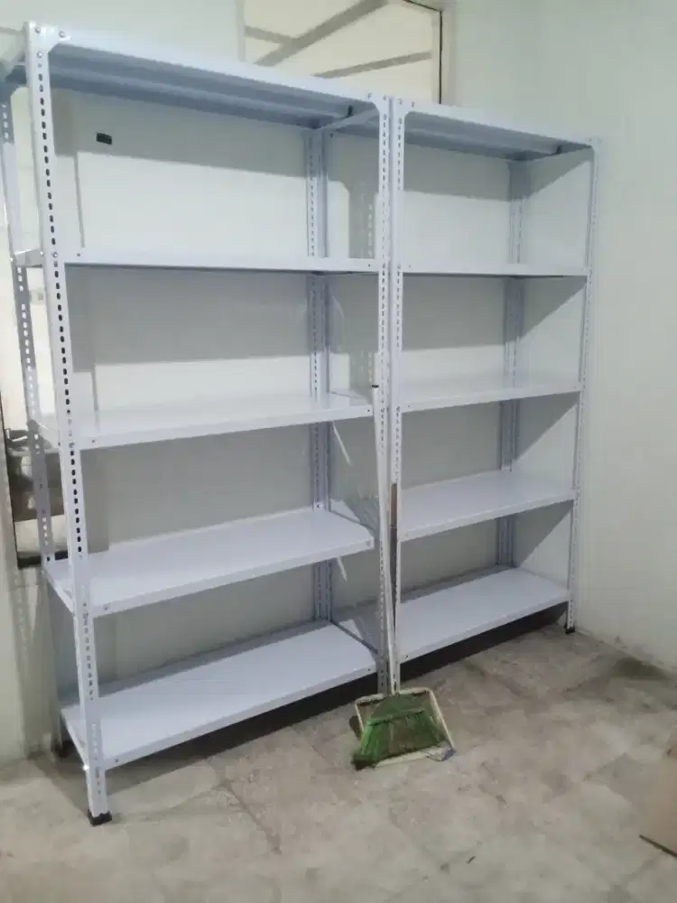 RAK BESI SUSUN RAK GUDANG BONGKAR PASANG