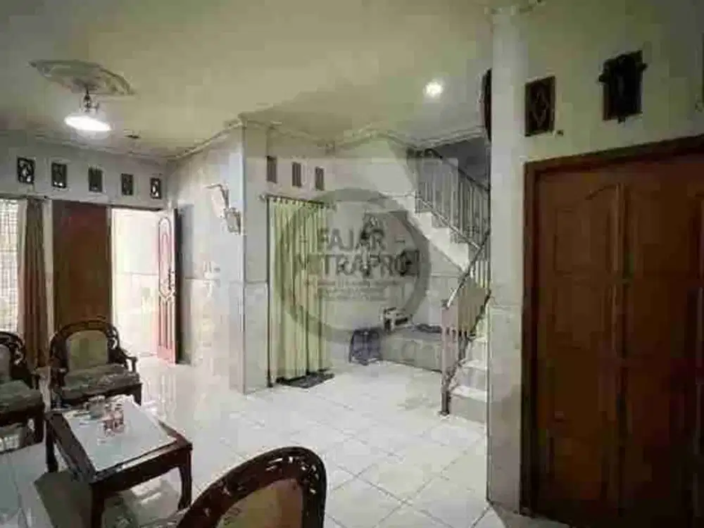 rumah 2,5 lantai Deket jakarta, di Bintara Bekasi Barat