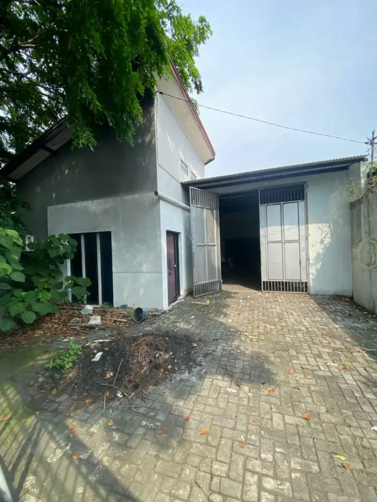 Dijual Gudang ready di Pinggir jalan Raya Wolter Monginsidi Pedurungan