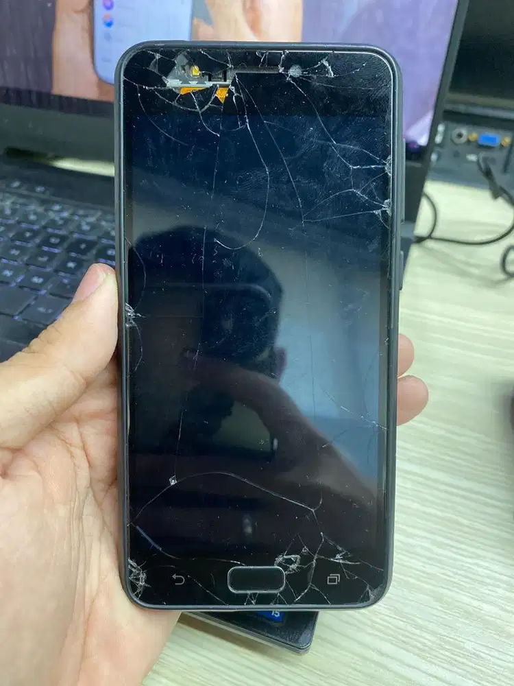 ASUS ZENFONE 4 z520kl