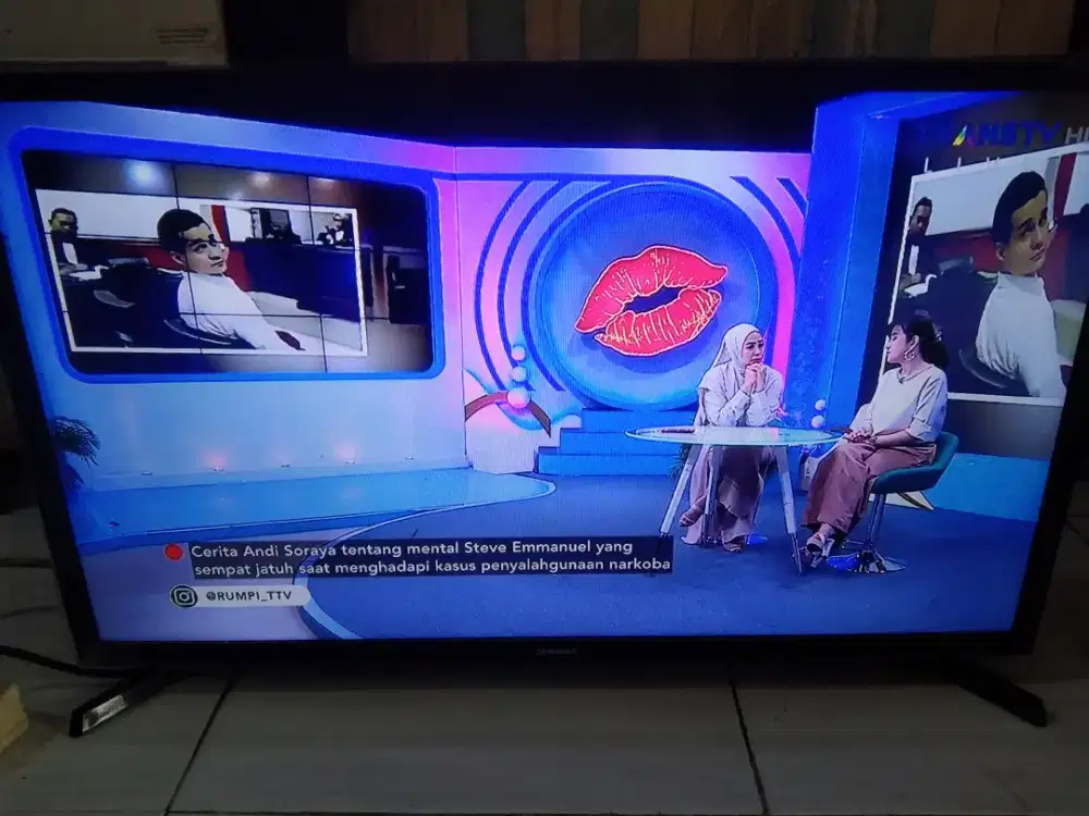 Tv smart digital Hisense 32 siap pakai