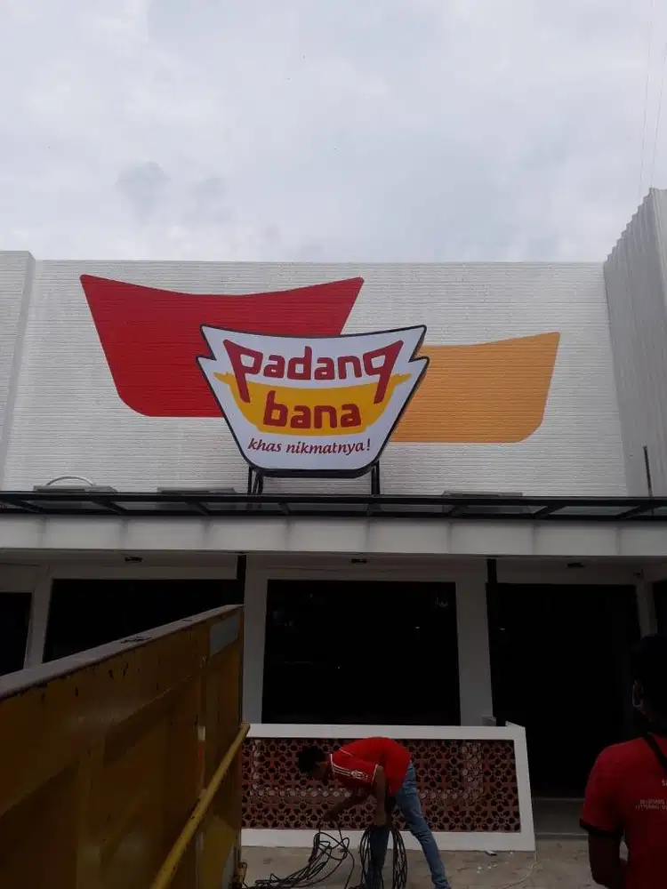 Acrylic, neonbox, billboard, Facade ACP, huruf timbul, neon sign, dll