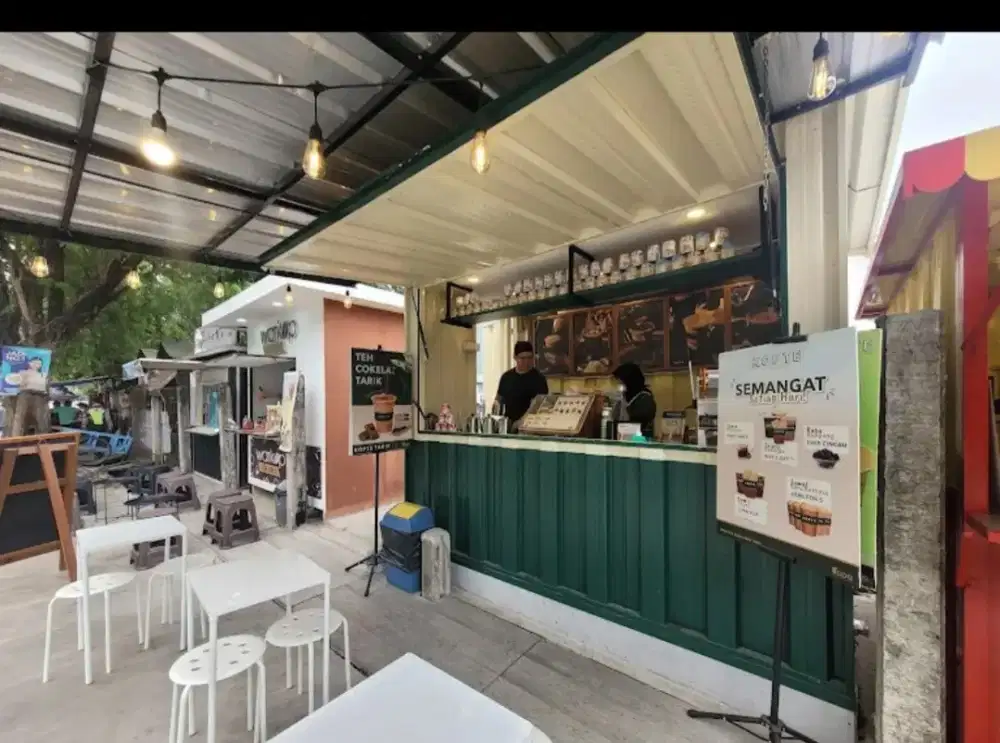 Di Butuhkan karyawati buat outlet minuman / makanan siap saja