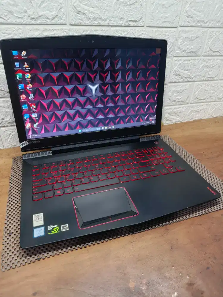 Lenovo Y520 Intel Core i5 Gen-7 (16/500gb) Spek Design Dan Rendering