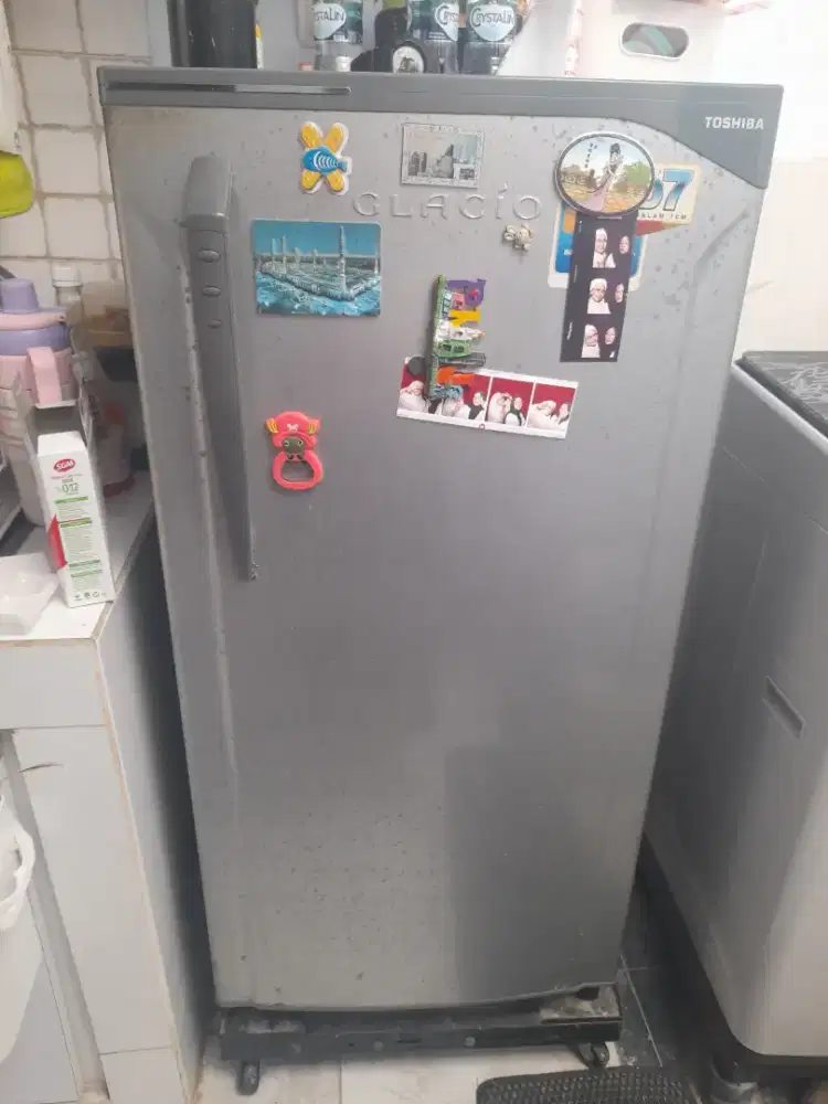 Kulkas thosiba glacio 1 pintu