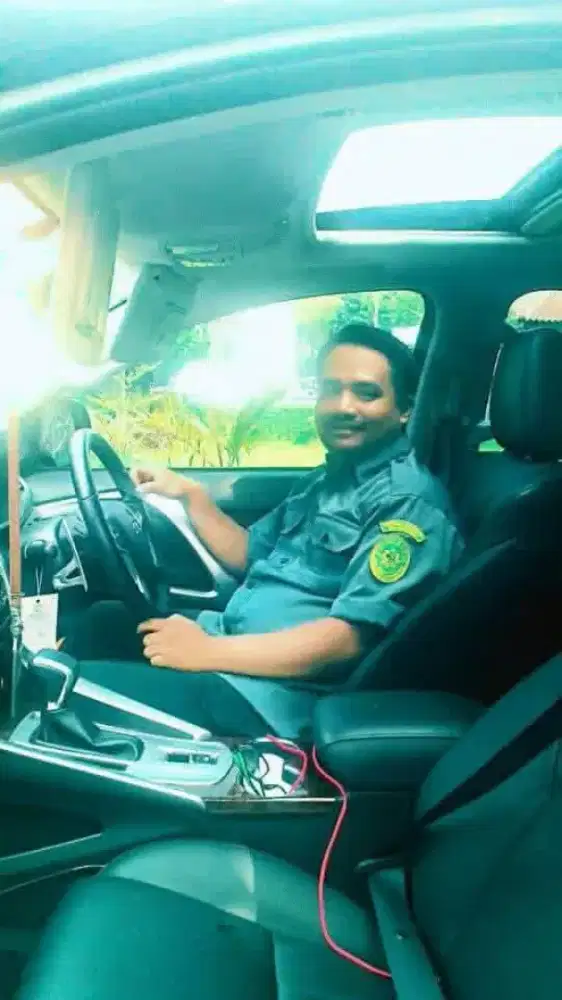 Cari pekerjaan drever. Kantor atau pribadi