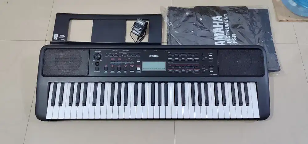 Yamaha PSR E-383 bekas mulus normal