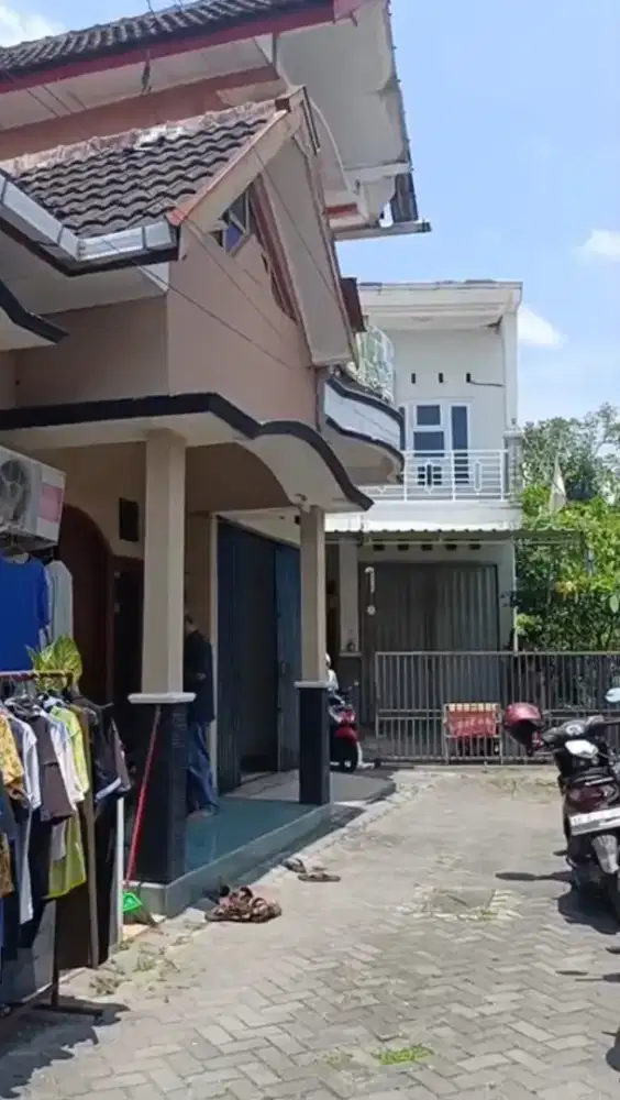 Jual rumah dua lantai babaran umbulharjo