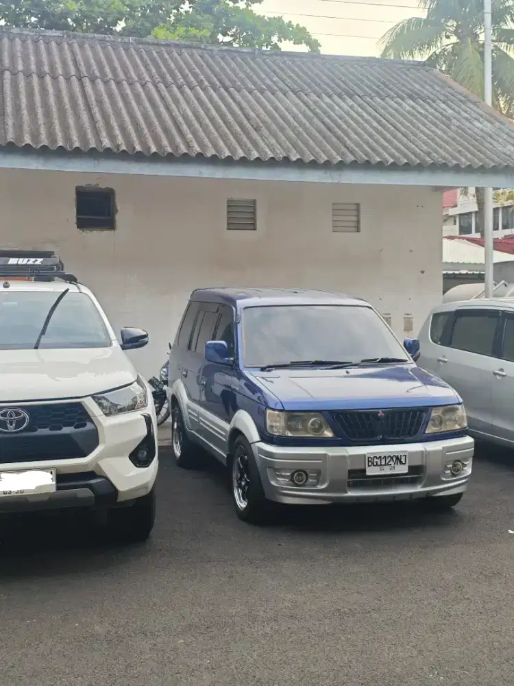 Mitsubishi kuda grandia 1.6