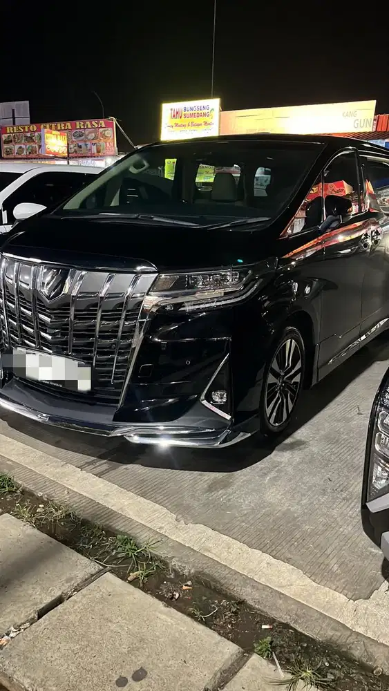Toyota Alphard 2022 Bensin