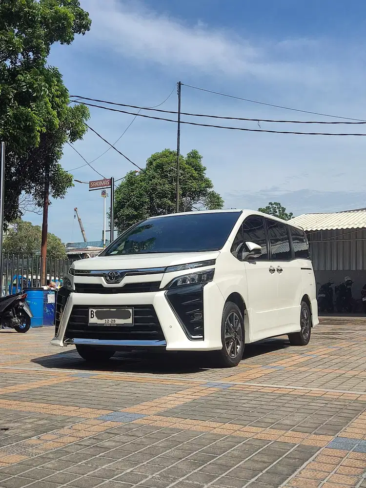 Toyota Voxy 2018 Bensin