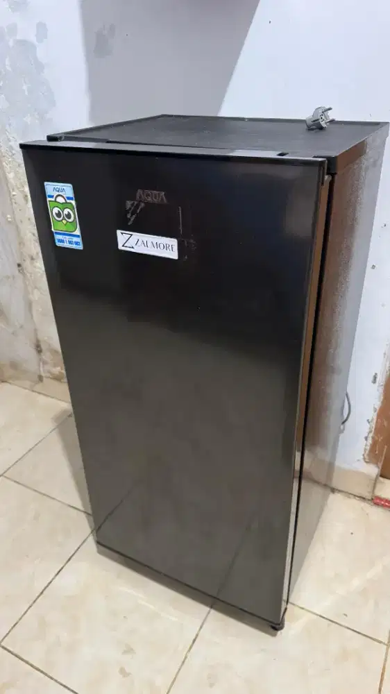 Kulkas Aqua mulus