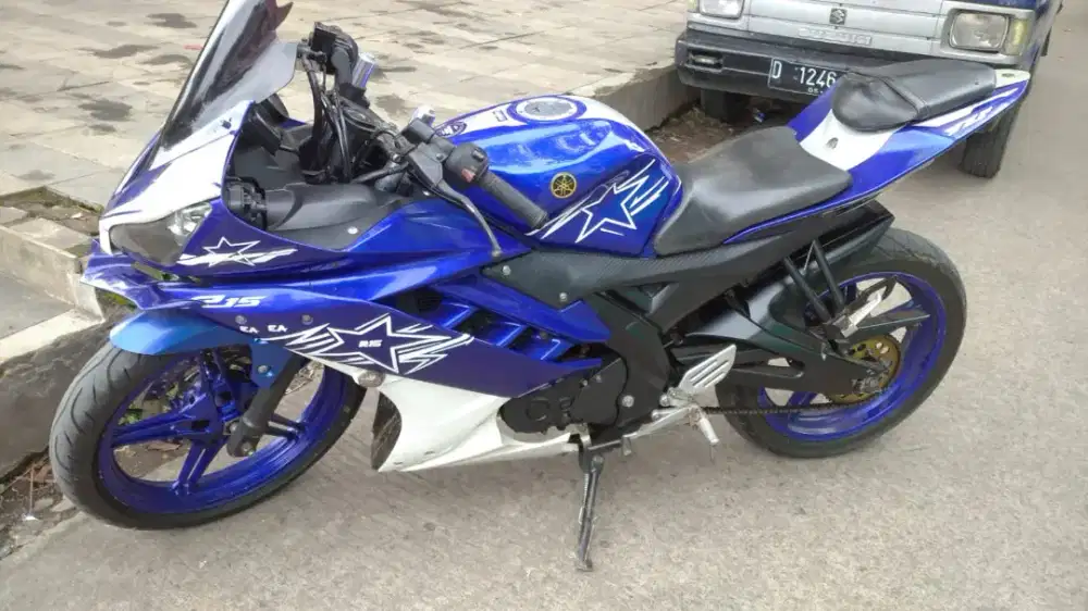 Yamaha R15v2 2016