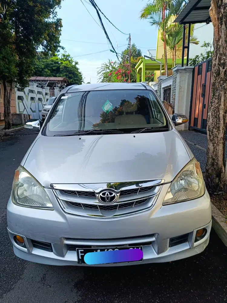 Toyota Avanza 2010 Bensin