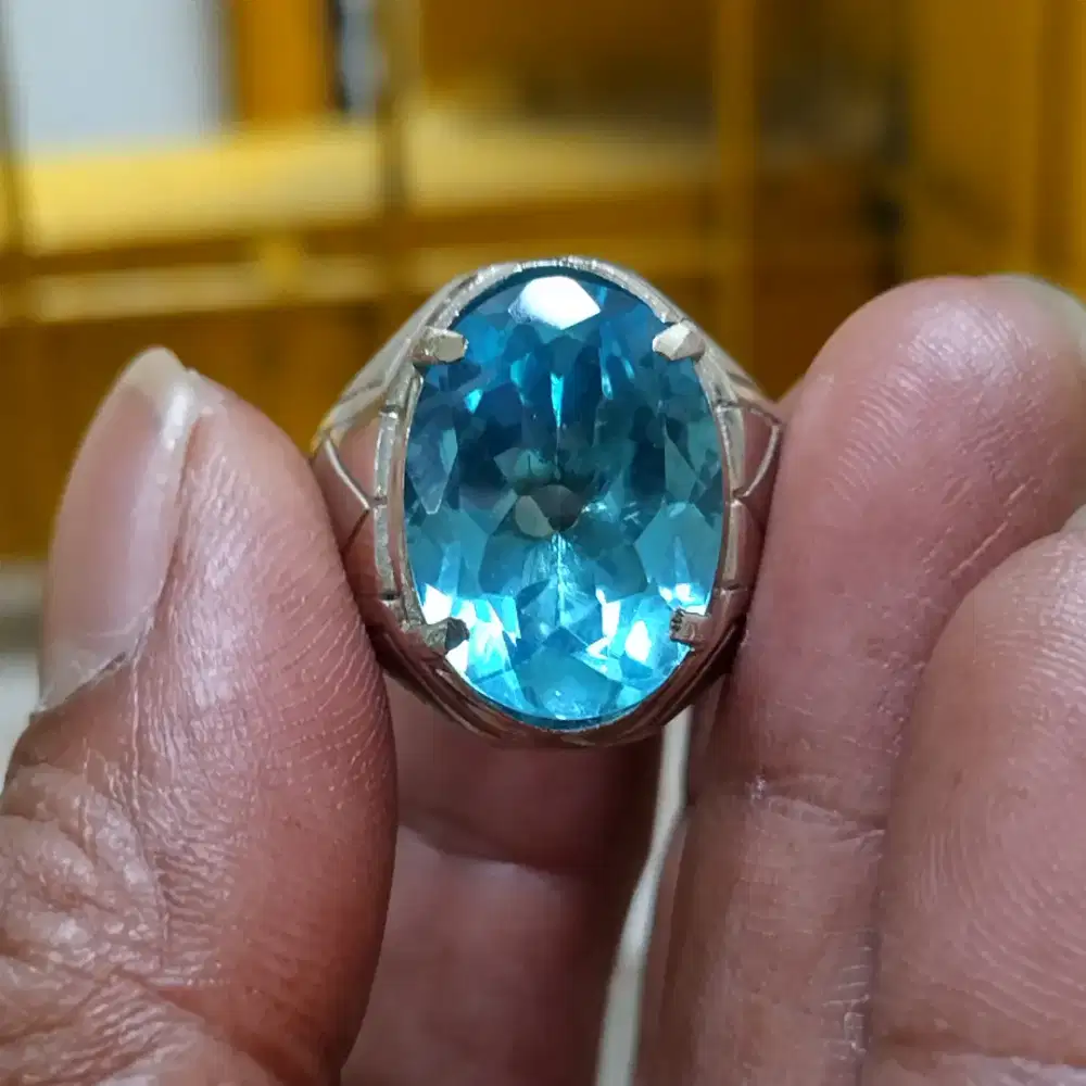 Permata blue topaz sky blue