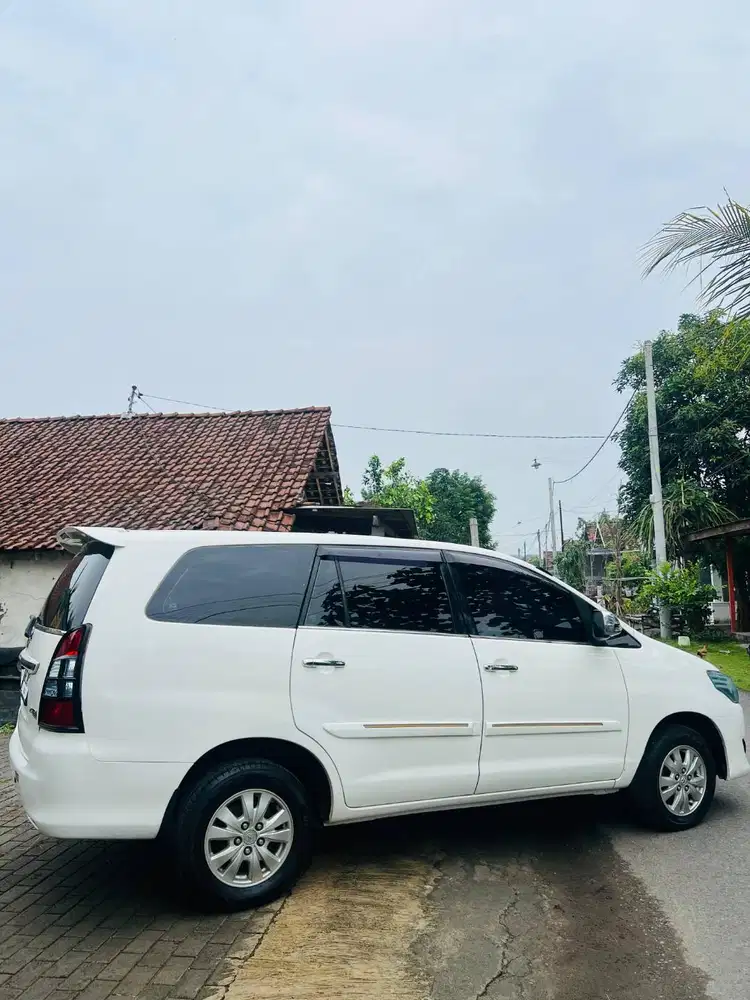 Innova G Grand Diesel 2012 Mulus Favorit