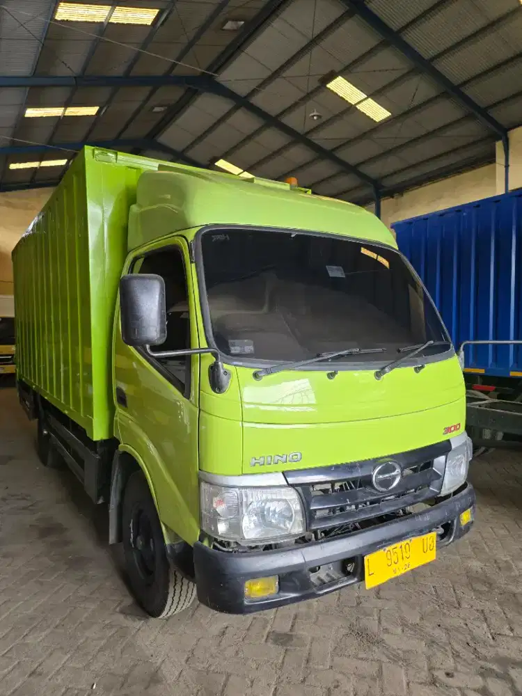FS Hino Dutro 110SDL Engkel 4roda Long Box Besi 2020 Pmk 2021