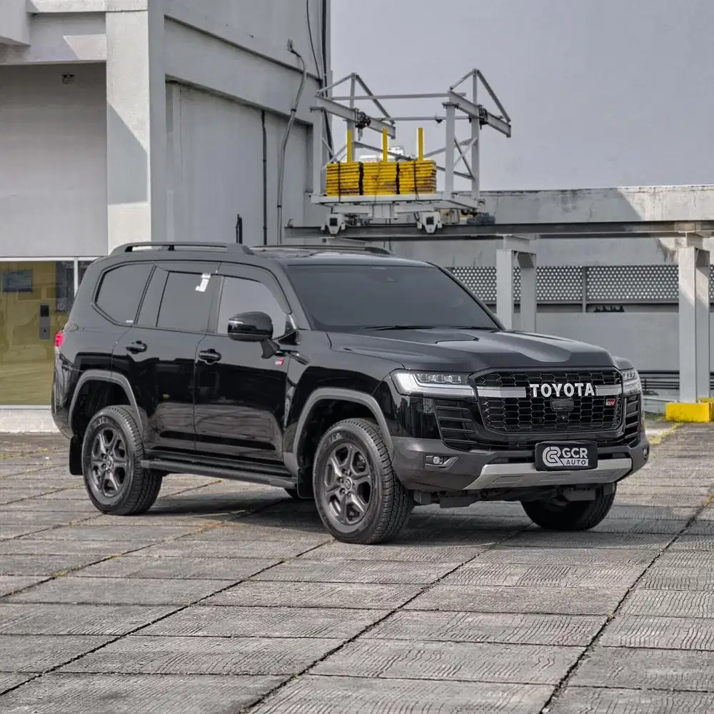 KM 10RB FULL PPF ! TOYOTA LAND CRUISER 300 GR SPORT 2024 AT MDL 2023
