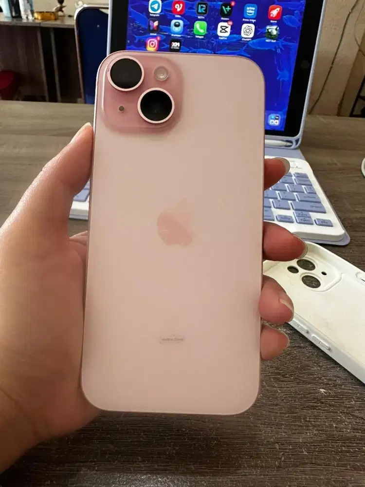 Iphone 15 Pink Ibox  128Gb garansi panjang