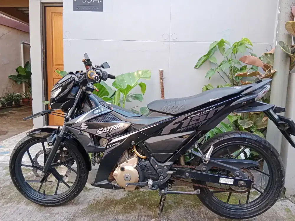 Suzuki satria f1 2016
