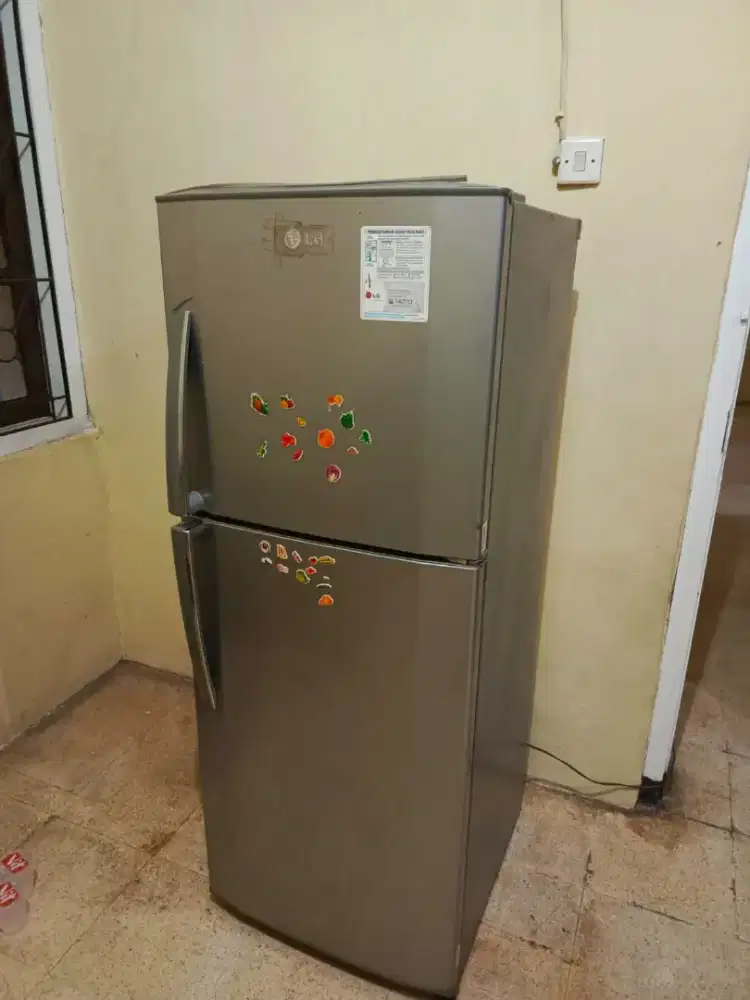 KULKAS LG 2 PINTU GN-V2RLT